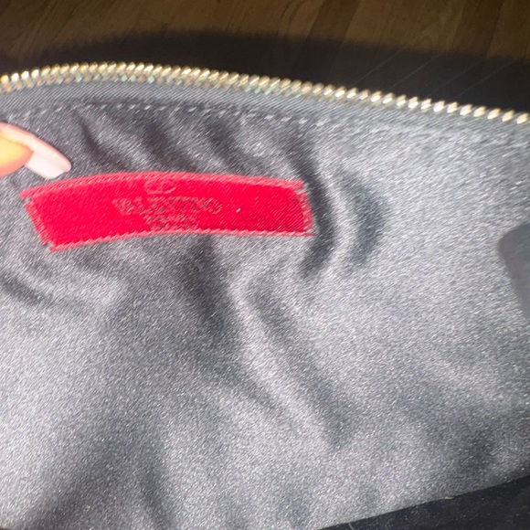 Valentino Garavani Rockstud Love Blade Clutch - Picture 4 of 7